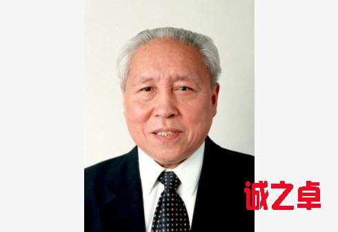 新华社照片,北京,2018年2月24日 杨汝岱同志遗像 新华社发